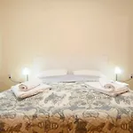 Urban Stay Apartment